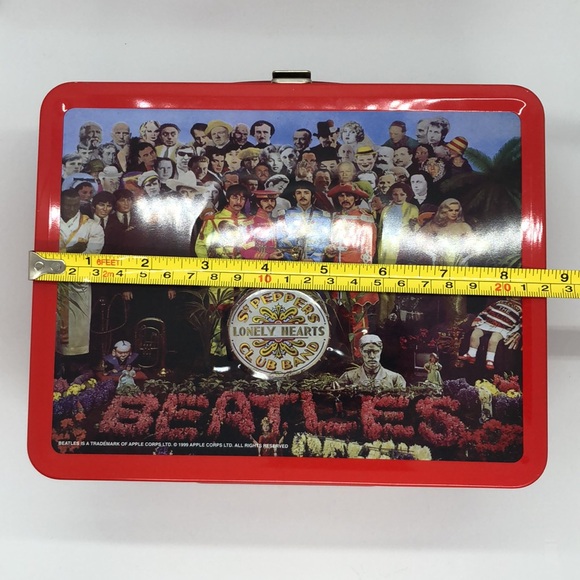 The Beatles Repro ‘Sgt. Pepper’s Lonely Hearts Club Band’ Lunchbox - Picture 9 of 11